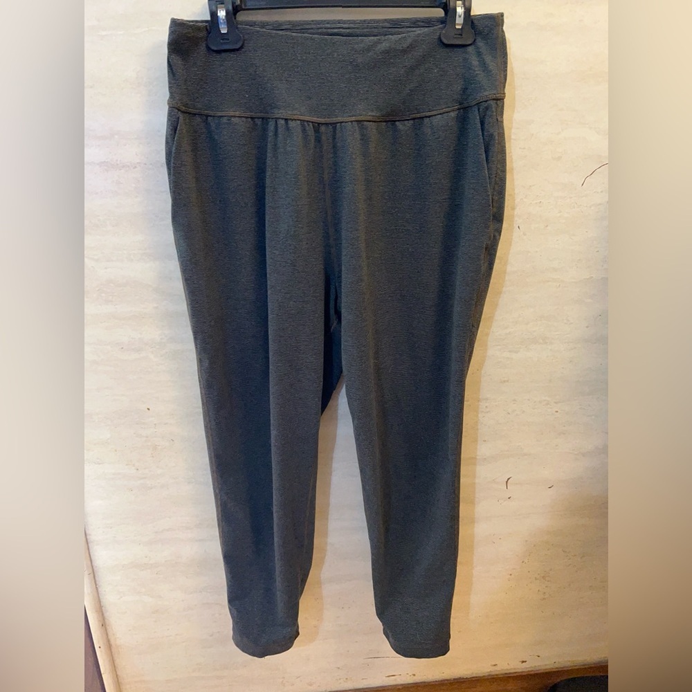 Prana Women’s Gray Athletic Leggings